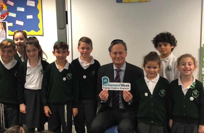 Matthew Offord MP with students from Etz Chaim Jewish Primary School in Mill Hill